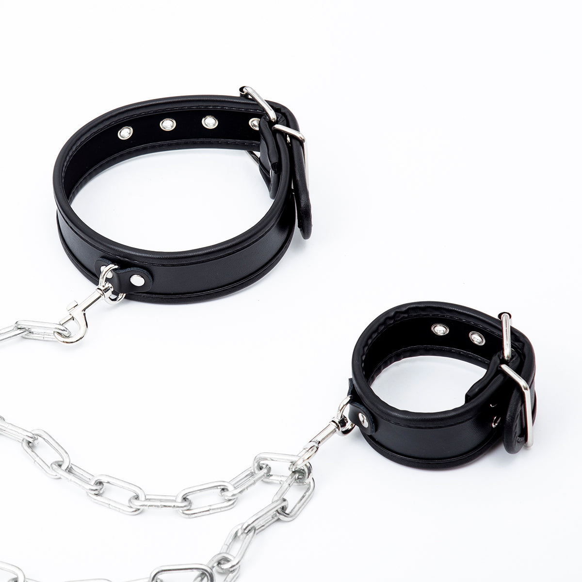Halsband, Hand- und Fußfesseln-Set inklusive 1 Meter Kette in Schwarz/Silber